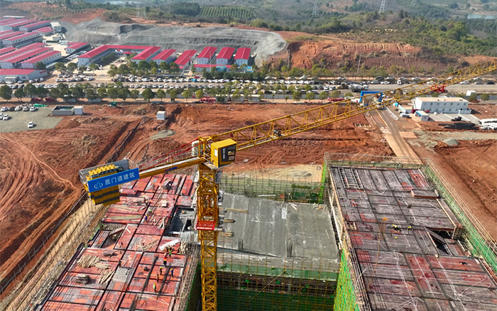 跑出加速度！37臺(tái)徐工塔機(jī)批量助建