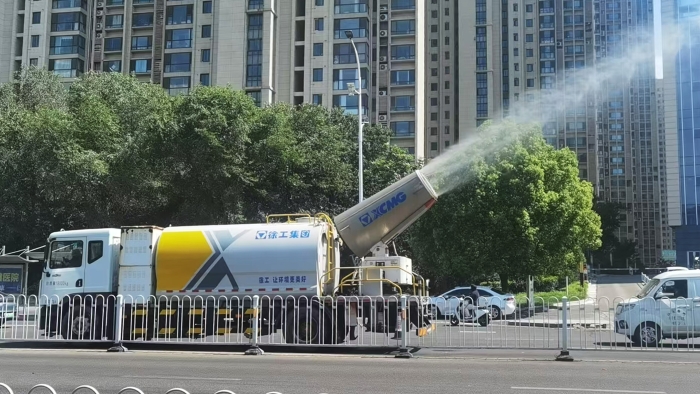徐工多功能抑塵車，助力家鄉(xiāng)徐州環(huán)境，更“凈”一步！